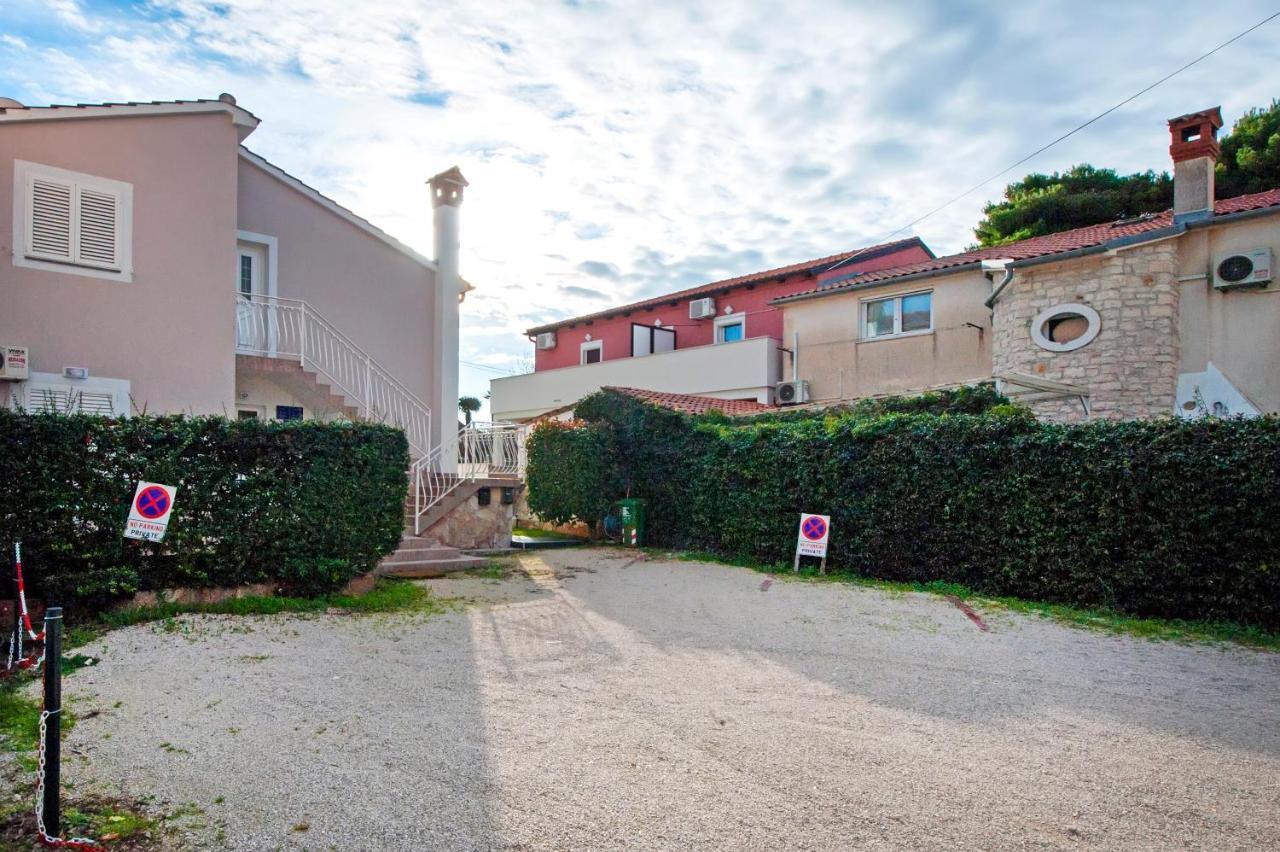 Apartment Margita Rovinj Exterior photo